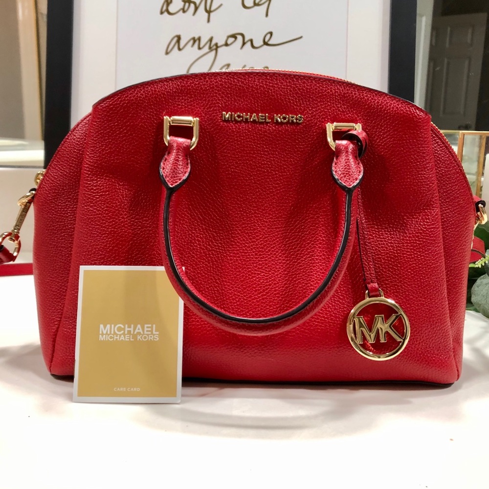 Host Pick! 💕❤️Gorgeous red leather MK Maxine bag!